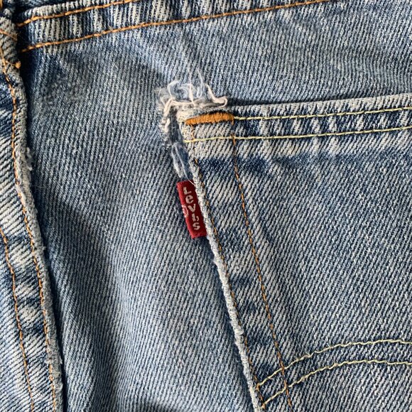 Levi's 505 Regular Fit Distressed Light Wash Denim Straight Leg Jeans - Picture 13 of 15